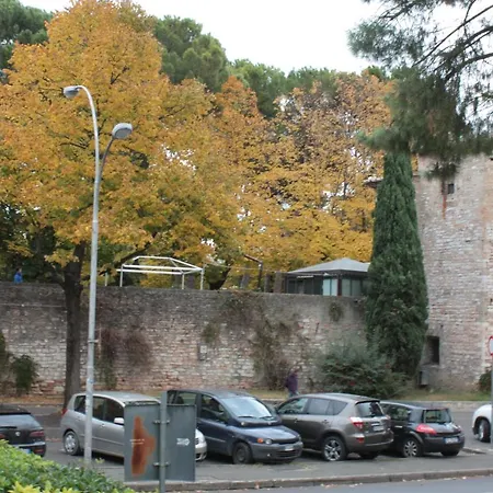 Pensión Parco Dei Canape *