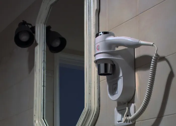 Pensión Parco Dei Canape