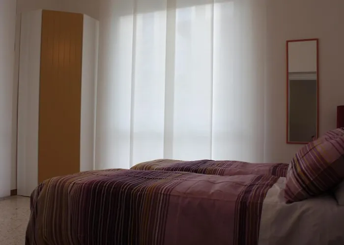 Pensión Parco Dei Canape